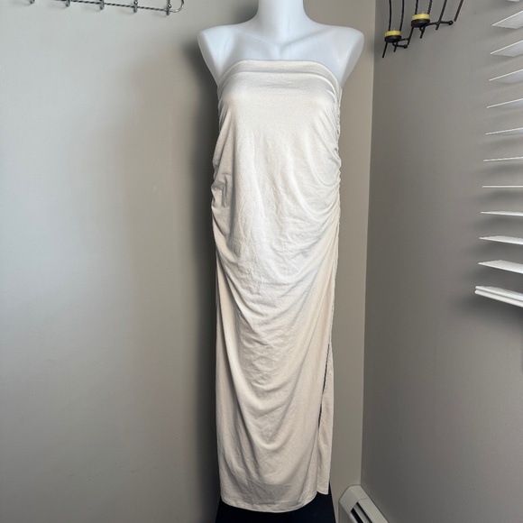 SWS Contour Strapless Tube Dress Beige/Cream Large Ruched Sides‎ Graduation Prom - Picture 1 of 16